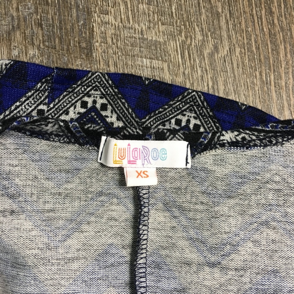 NWOT Lularoe Sarah duster cardigan Size XS Aztec - Picture 3 of 5